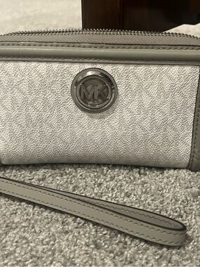 Michael Kors Cream and Gray Leather Wristlet with MK Logo